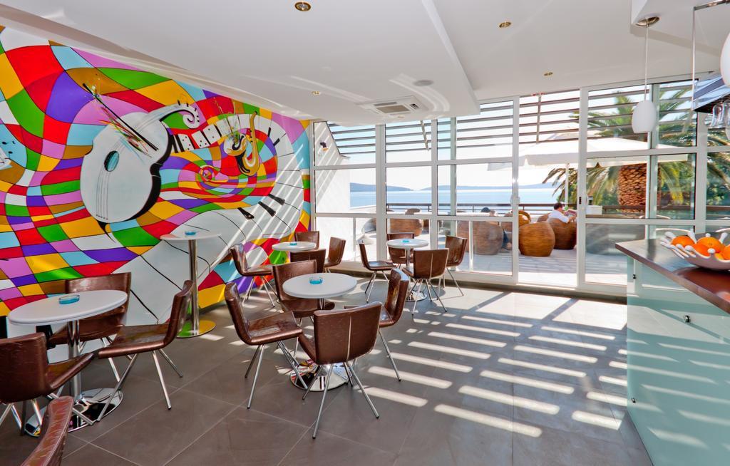Hotel Ballet School Kastela Exterior photo